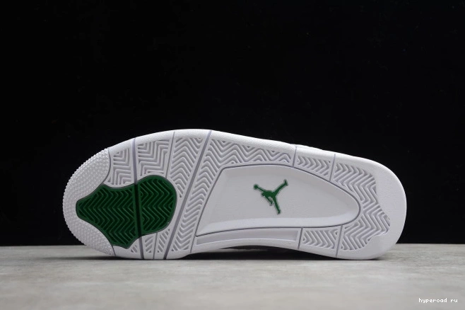 Green Pine CT8527-113 4 Air Jordan 0810